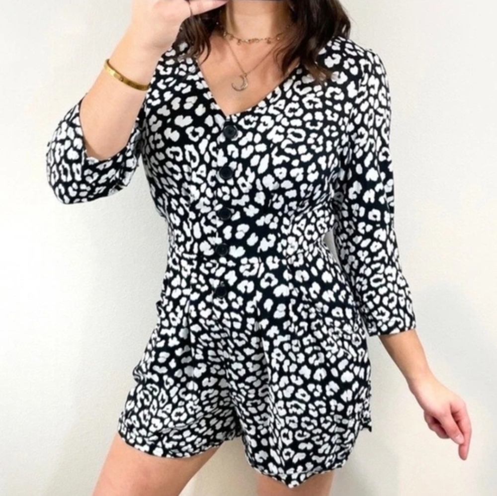 Arizona Jean Co. • Animal Print‎ Romper